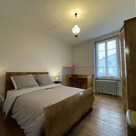 Dom wakacyjny Confortable Avec Terrasse Dans La Montagne Bourbonnaise, Animaux Acceptes - Fr-1-489-497