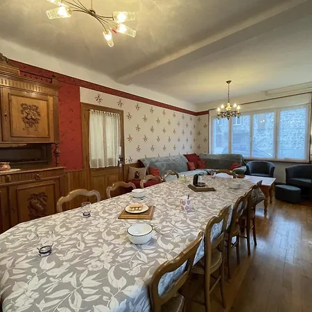 Elegant Avec 3 Chambres, Cour Fermee Et Terrasse, Proche Des Activites De Montagne Et De Vichy - Fr-1-489-497 Ferrières-sur-Sichon
