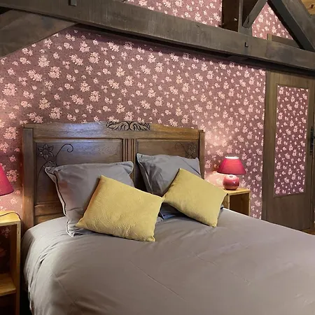 Confortable Avec Terrasse Dans La Montagne Bourbonnaise, Animaux Acceptes - Fr-1-489-497 *