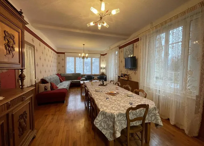 Дом отдыха Confortable Avec Terrasse Dans La Montagne Bourbonnaise, Animaux Acceptes - Fr-1-489-497 *